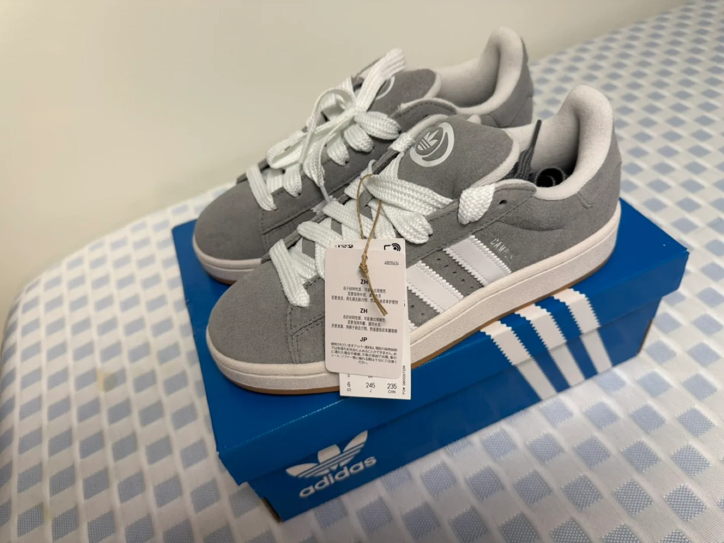 Adidas Originals Campus 00s Juniors in Grey image indicator(2)