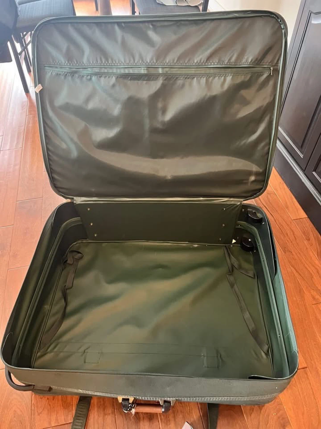 luggage big size in olive green. - photo 2