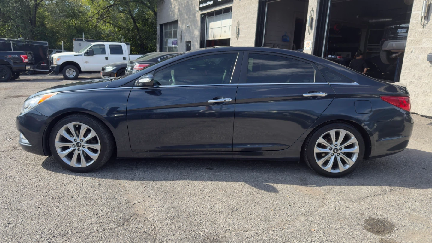 2013 Hyundai Sonata 2.0T Limited - Dark Grey Sedan - photo 4