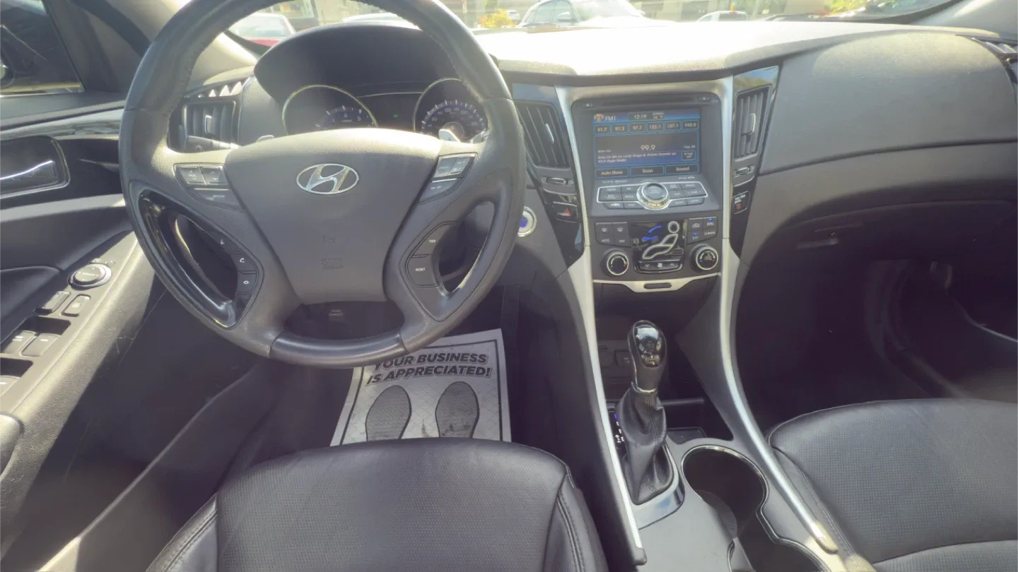 2013 Hyundai Sonata 2.0T Limited - Dark Grey Sedan image indicator(10)