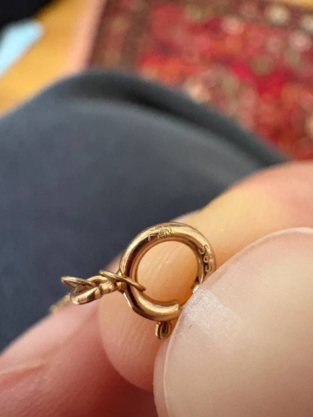 14 karat Bow Pendant Necklace image indicator(5)