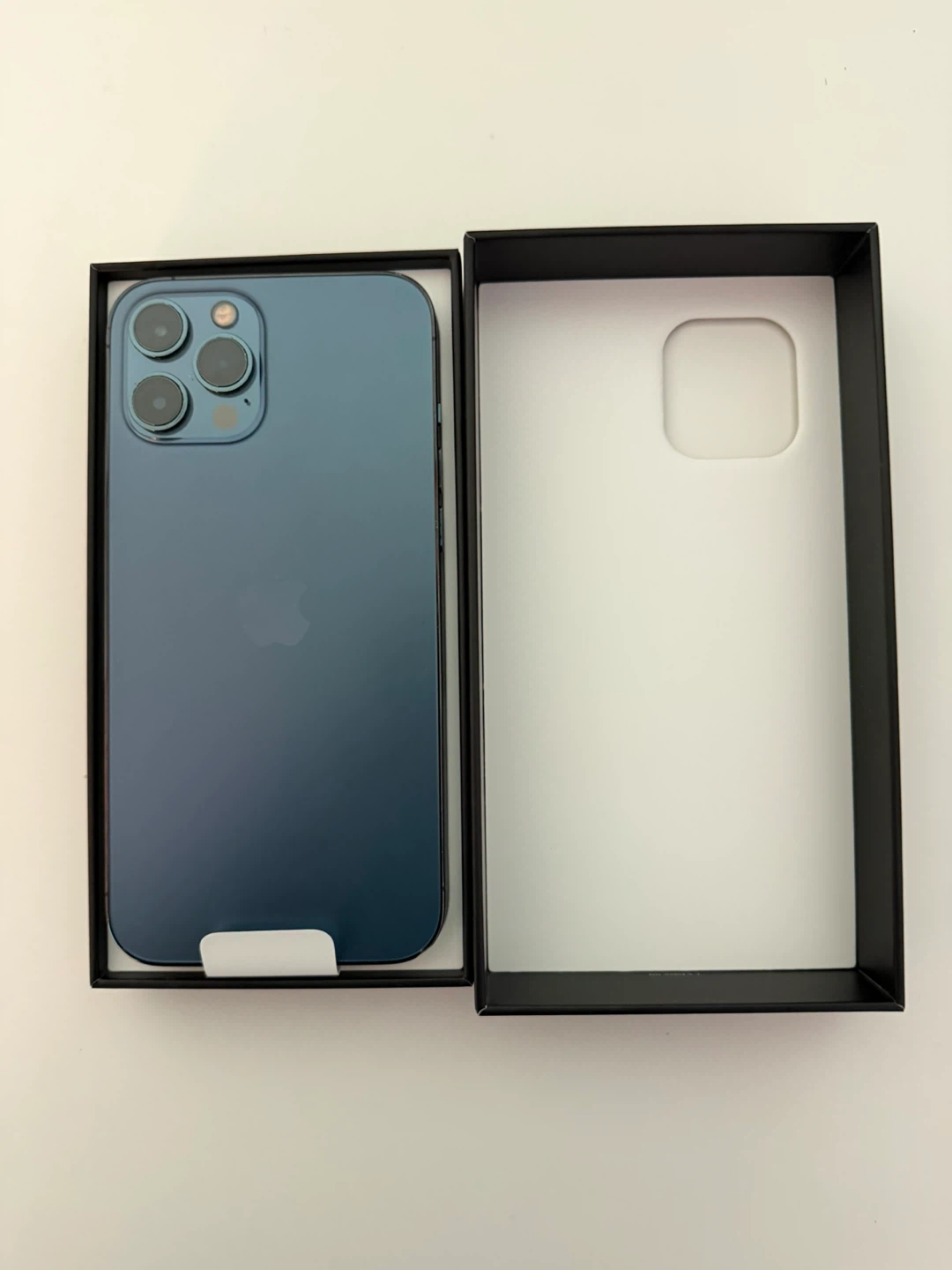 Apple iPhone 12 Pro Max- Blue