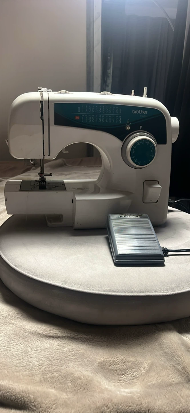 Brother XL-2600i Sewing Machine - photo 4