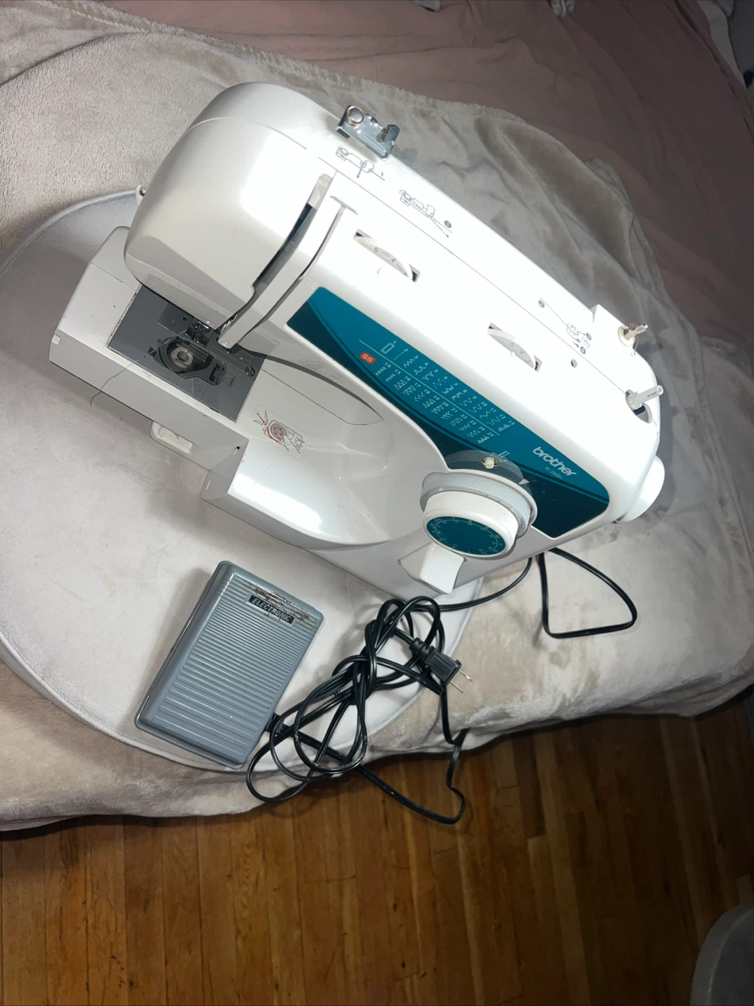 Brother XL-2600i Sewing Machine - photo 5