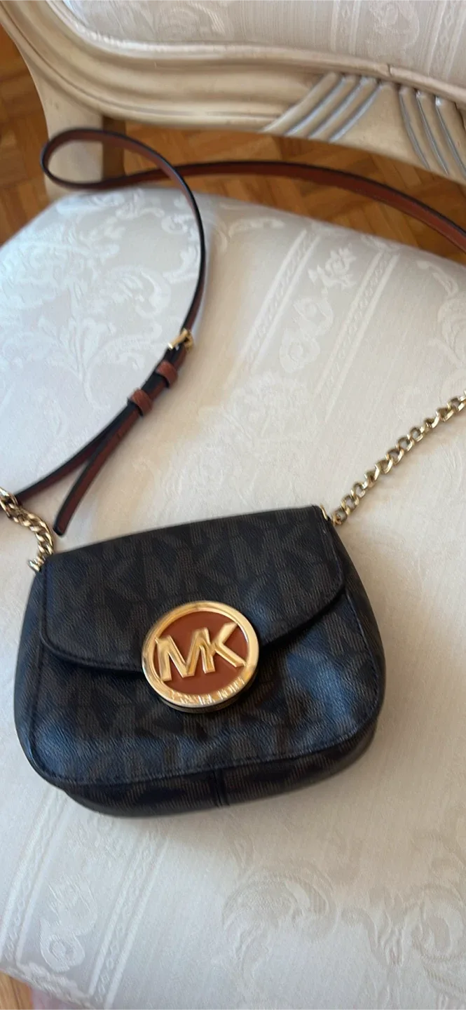 Michael Kors Brown Crossbody Bag image indicator(3)