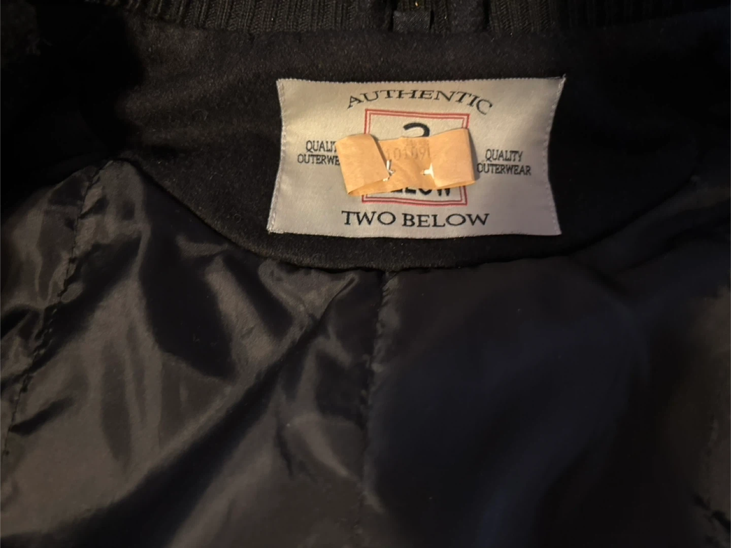 Two Below Black Jacket - Size L - photo 4