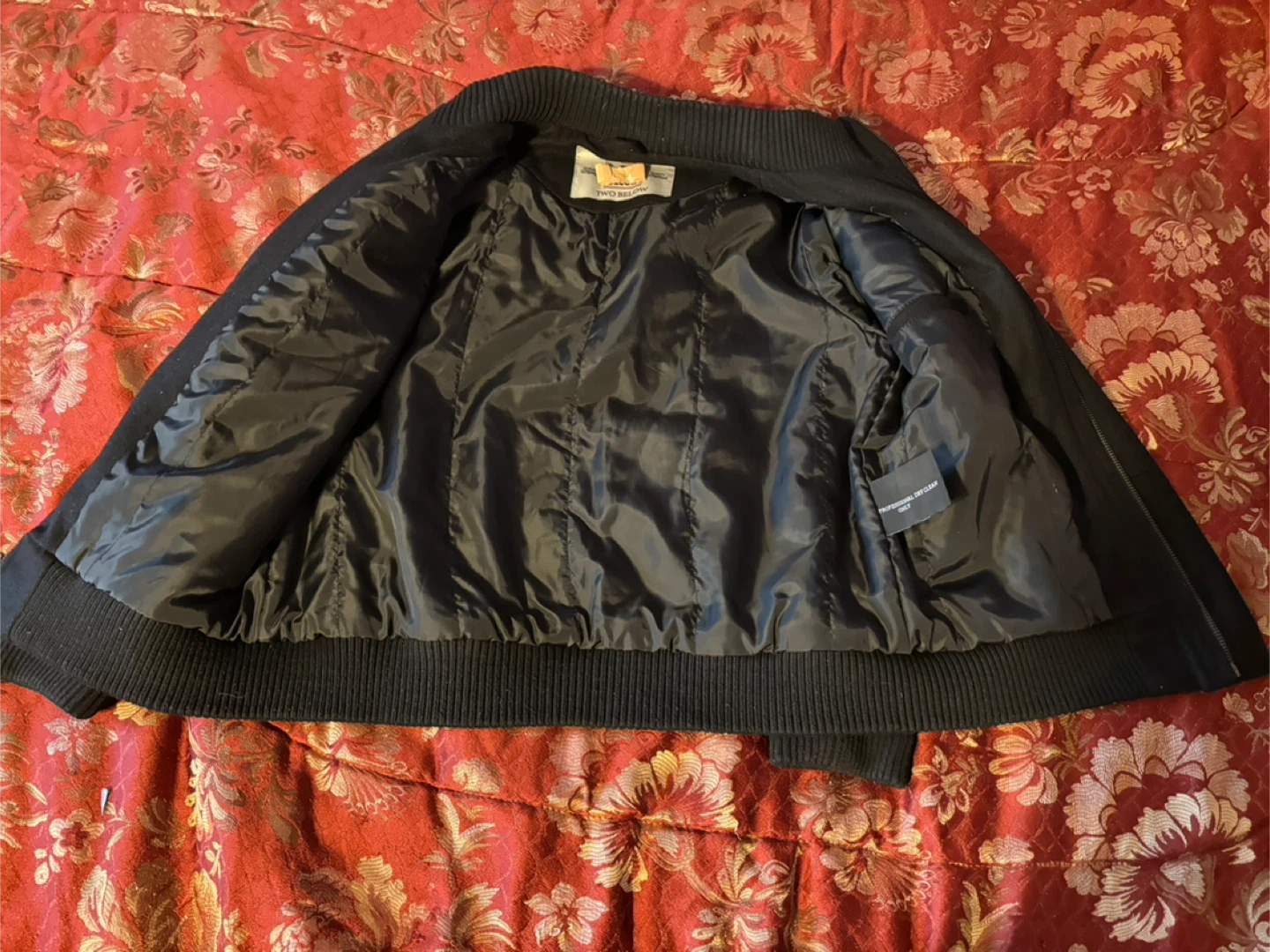 Two Below Black Jacket - Size L - photo 3