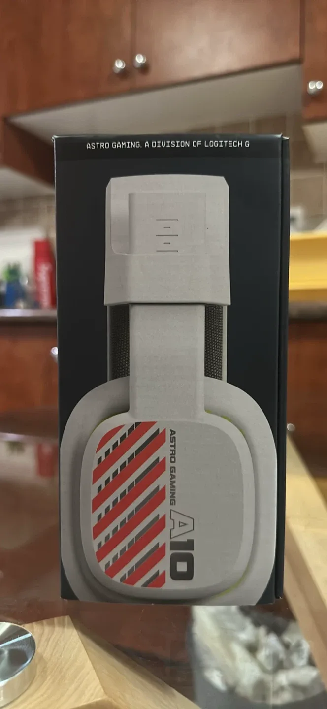 Astro Gaming A10 Headset - Like New! image indicator(2)