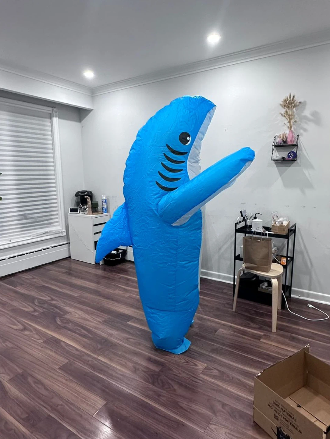 Inflatable Shark Costume - photo 2