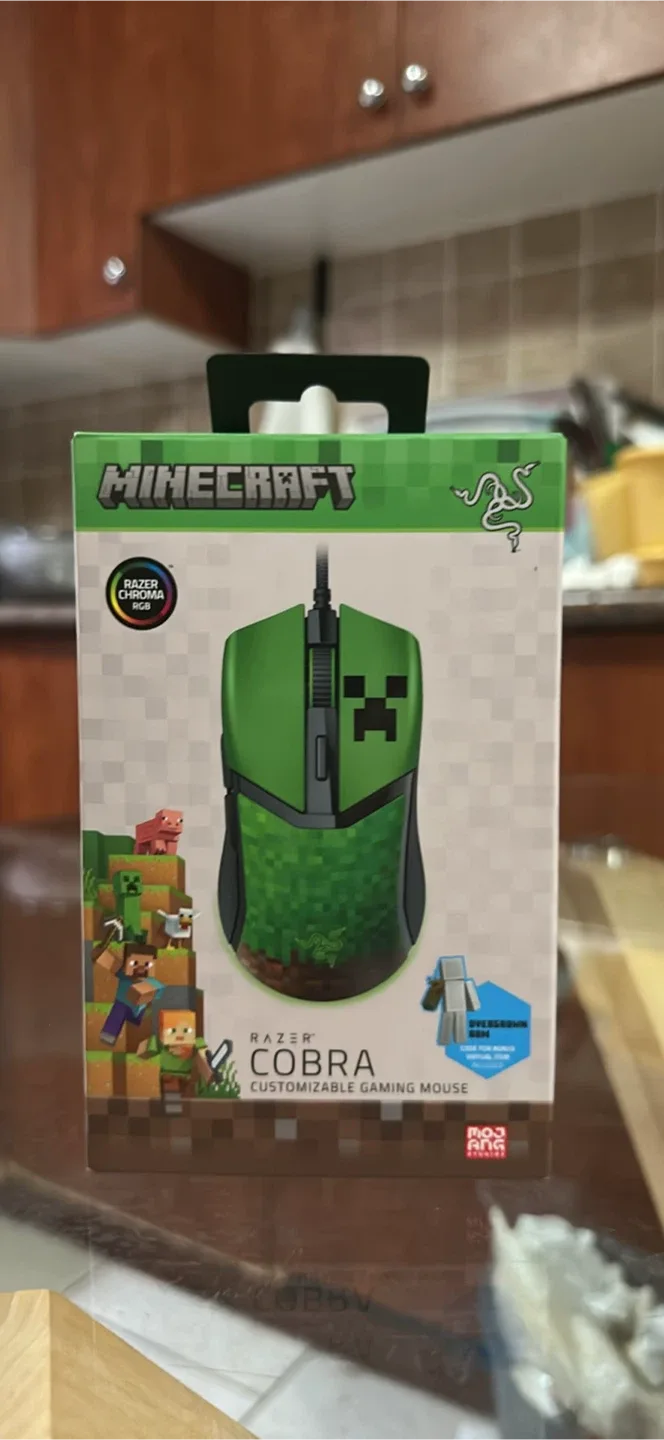 New Razer Cobra Minecraft Edition Gaming Mouse thumbnail