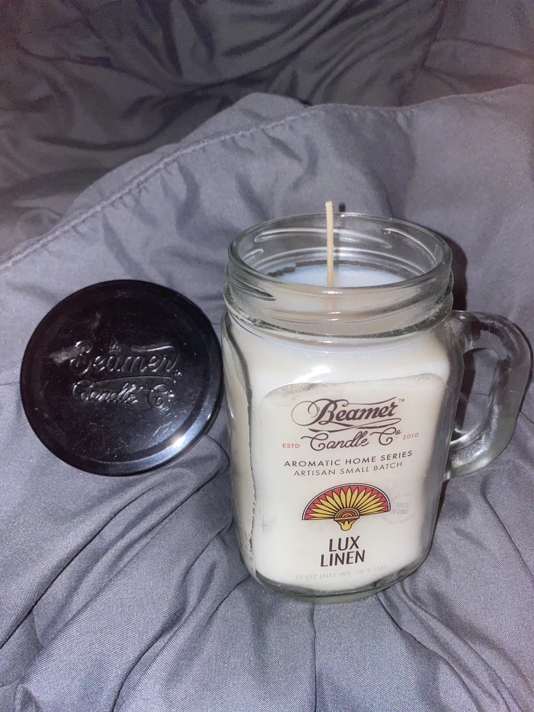 Beamer Candle Co. Lux Linen Candle image indicator(3)