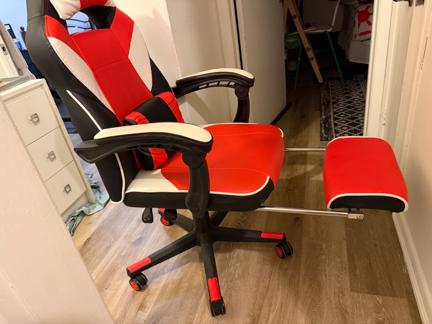 Red & Black Gaming Chair with Footrest - photo 3