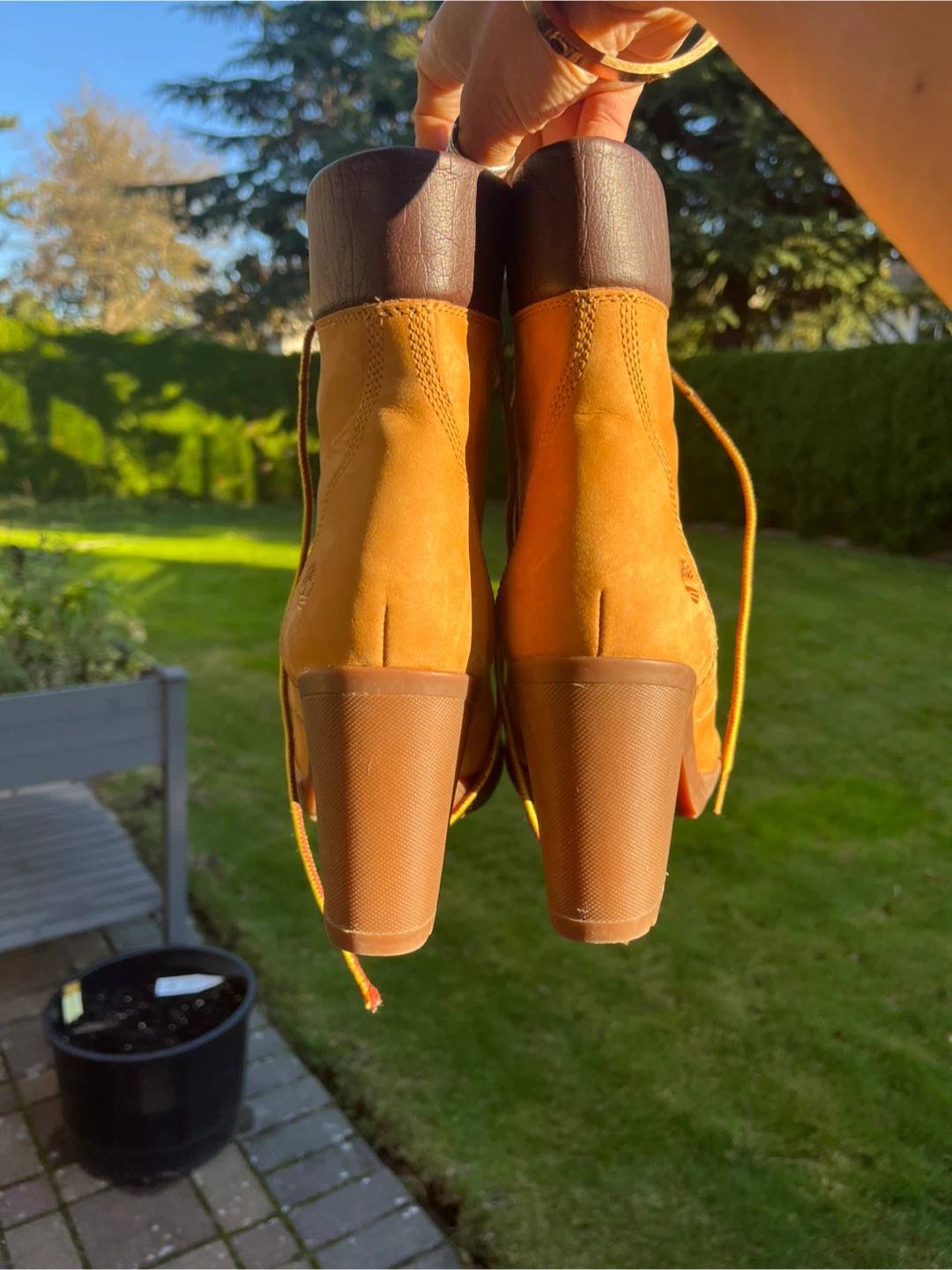 Make an offer: Timberland Women's Heeled Boots, Size 9 - photo 4