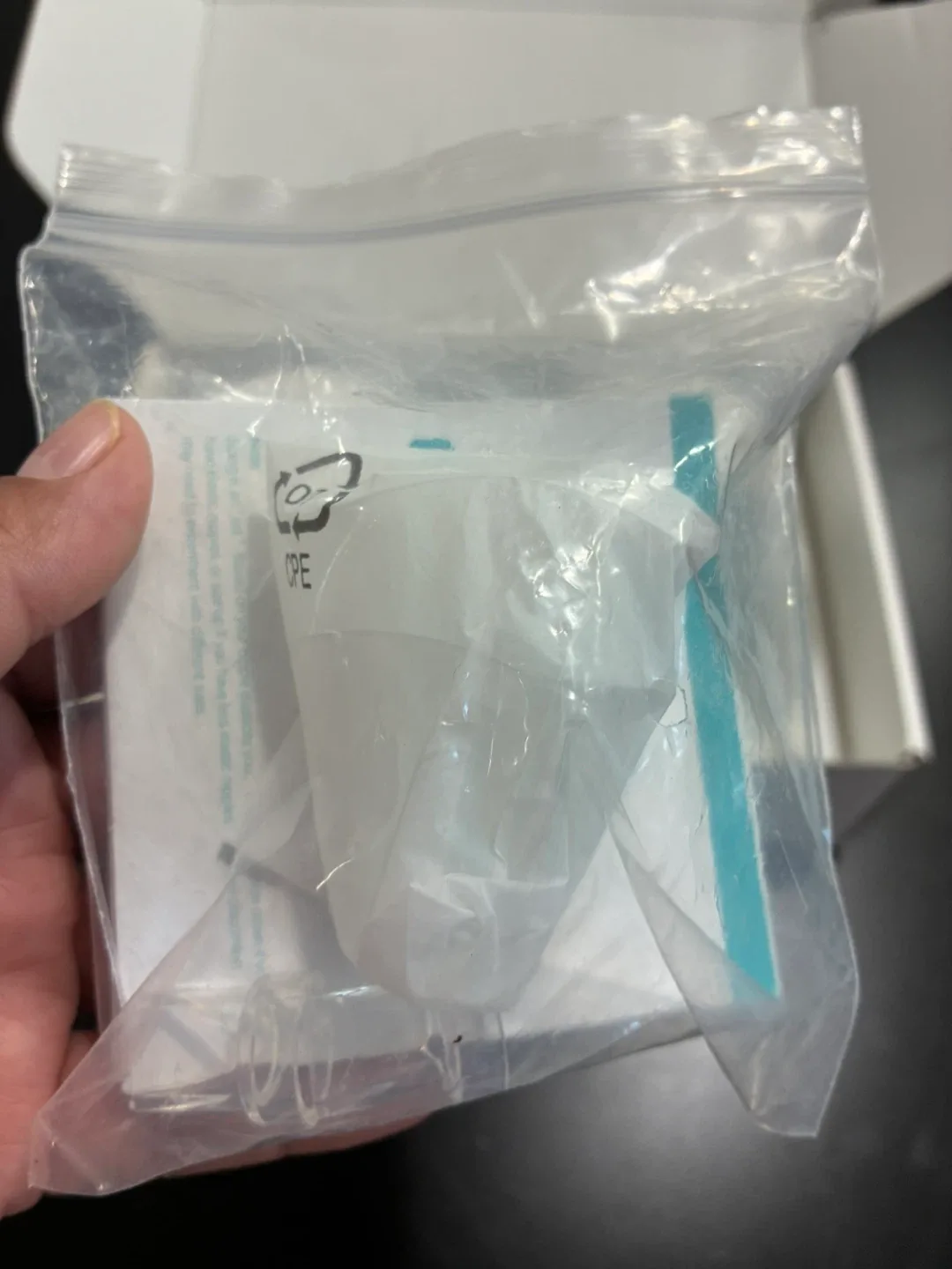 Paruu Wearable Breast Pumps- Like New! image indicator(5)