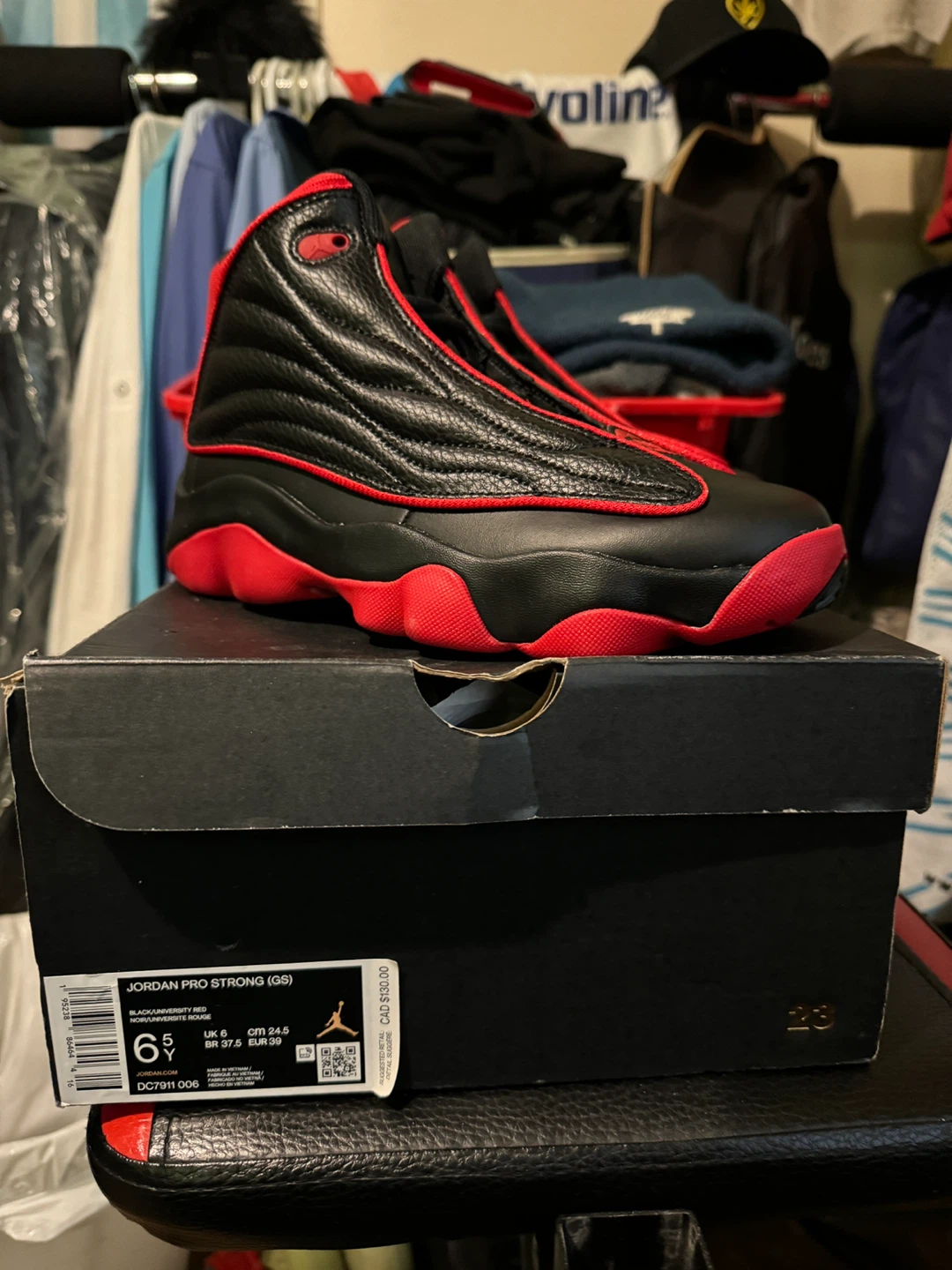 Jordan Pro Strong Black/Red Size 6.5 Youth