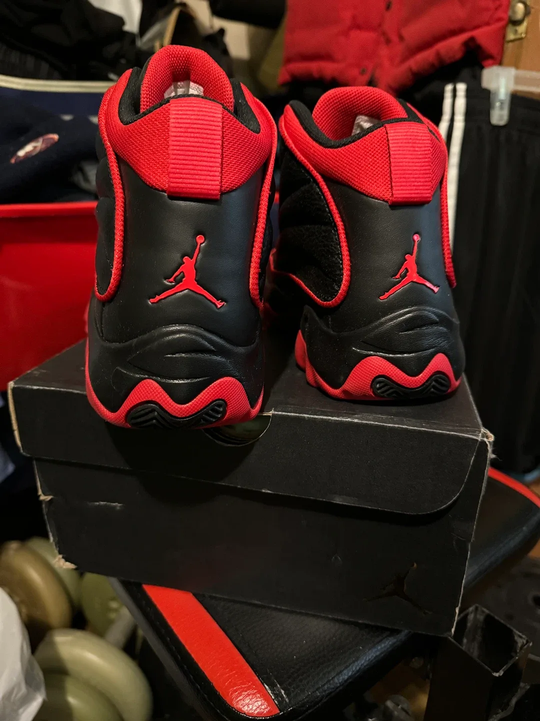 Jordan Pro Strong Black/Red Size 6.5 Youth image indicator(3)