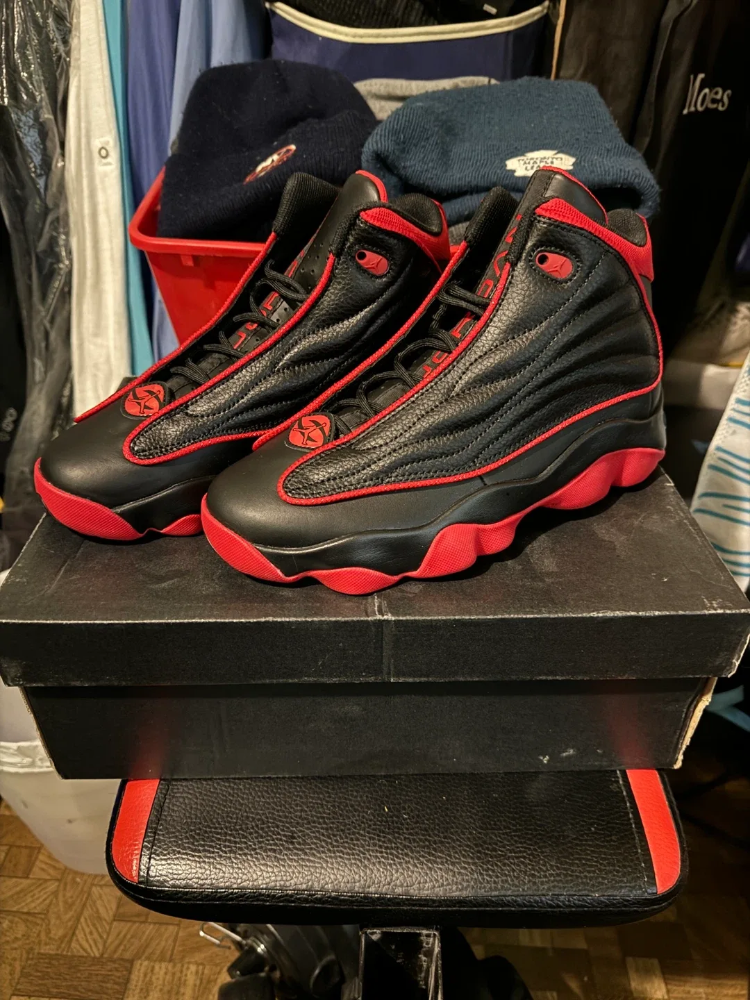 Jordan Pro Strong Black/Red Size 6.5 Youth image indicator(2)