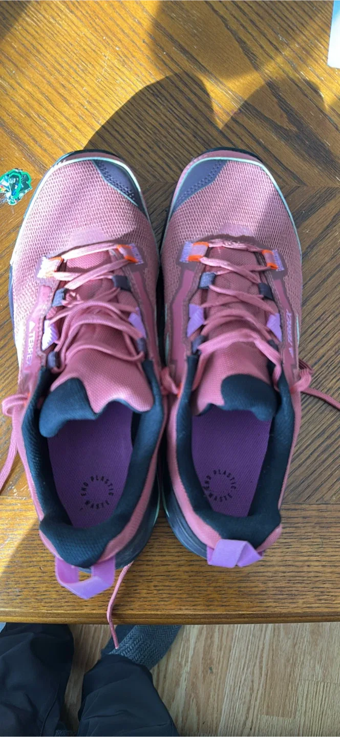 Adidas Terrex Hiking Shoes, Size 9.5 image indicator(3)