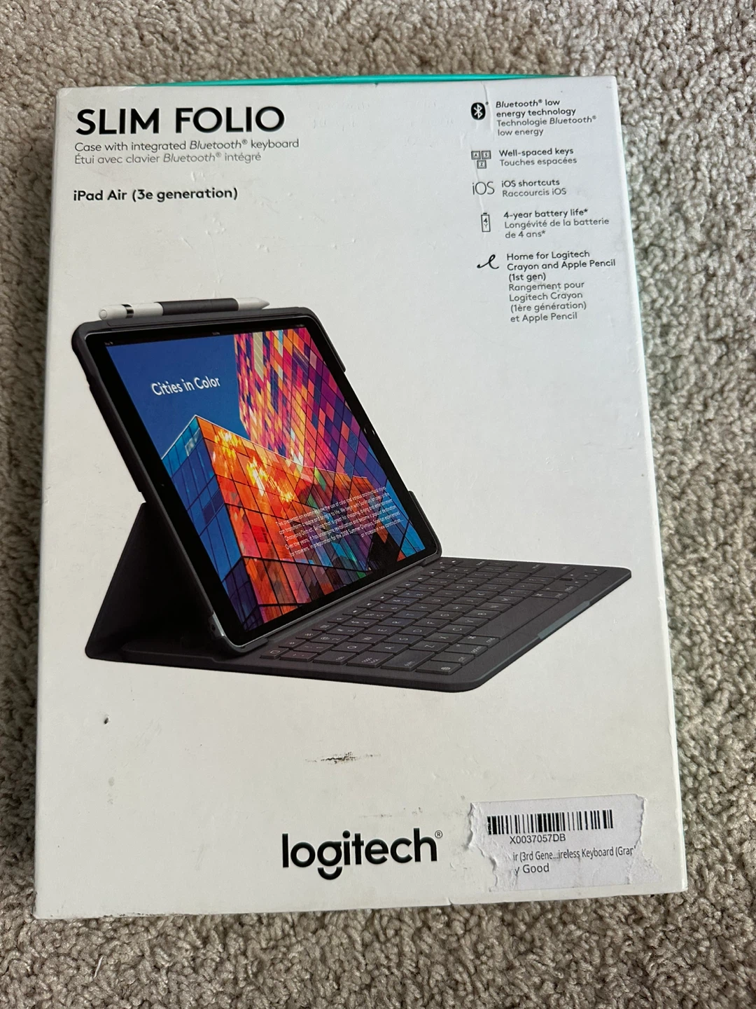 Logitech Slim Folio iPad Air (3rd Gen) Keyboard Case