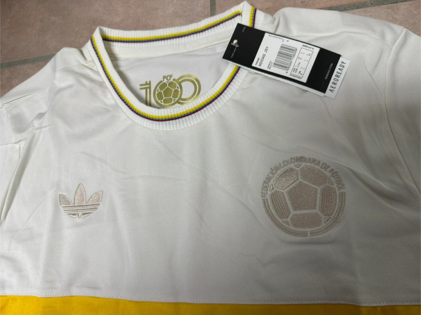 Colombia jersey image indicator(3)