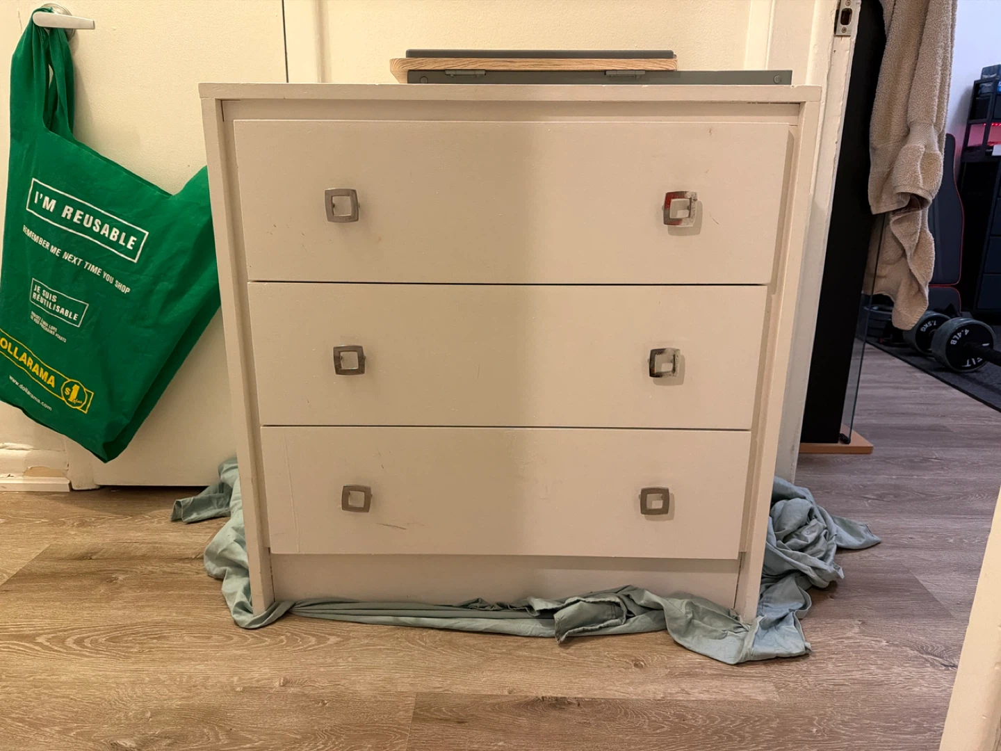 White 3-Drawer Dresser - photo 3