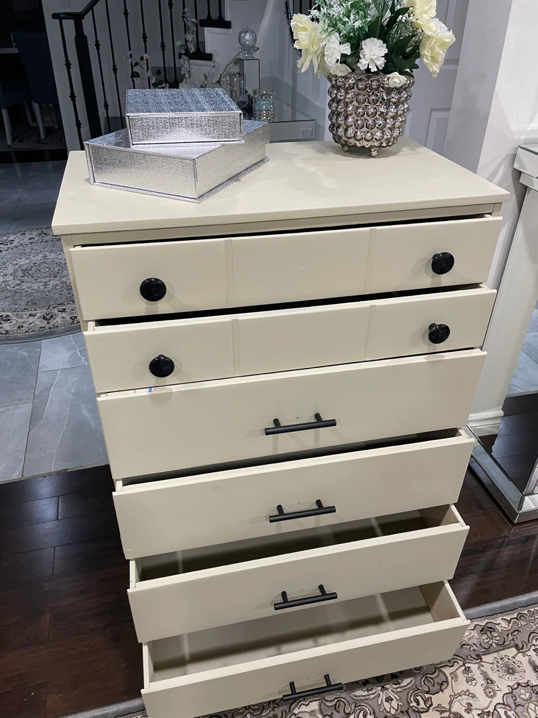 Cream-coloured 6-Drawer Dresser (W28 D16 H42) - photo 2