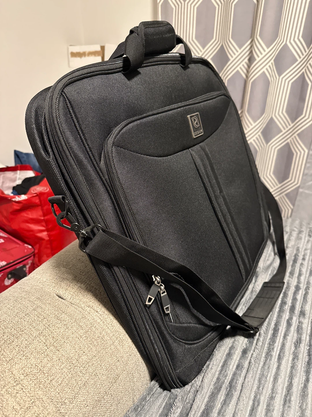 ZEBUR Black Garment Bag - photo 4