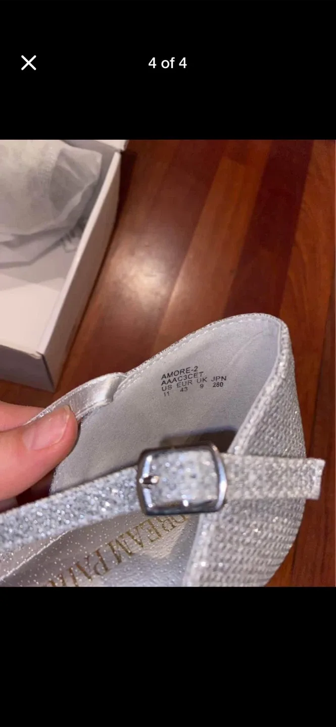 Dream Pairs Amore-2 Silver Heels - Size 11 image indicator(3)