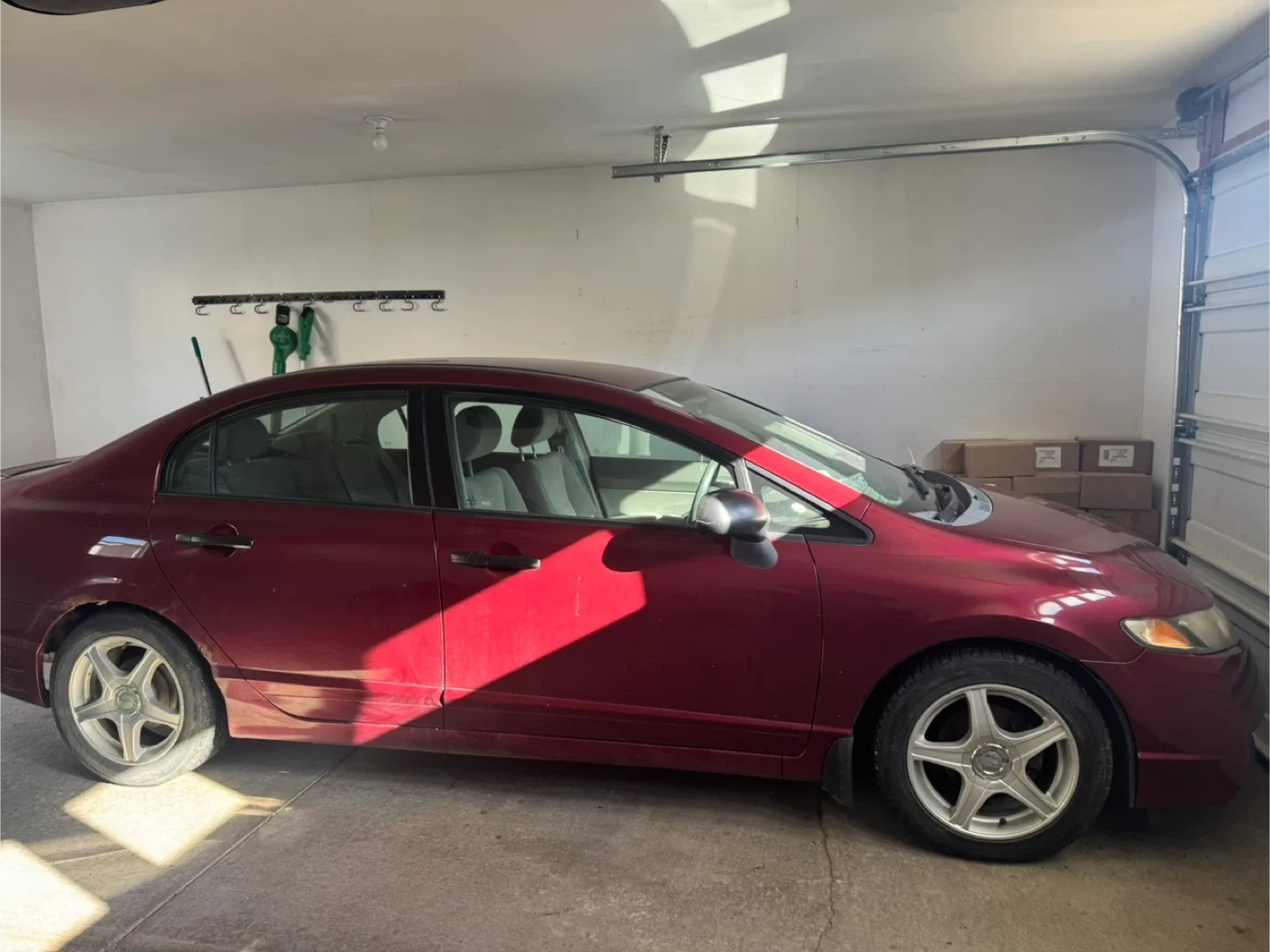 Honda Civic, Maroon 150k km automatic image indicator(2)