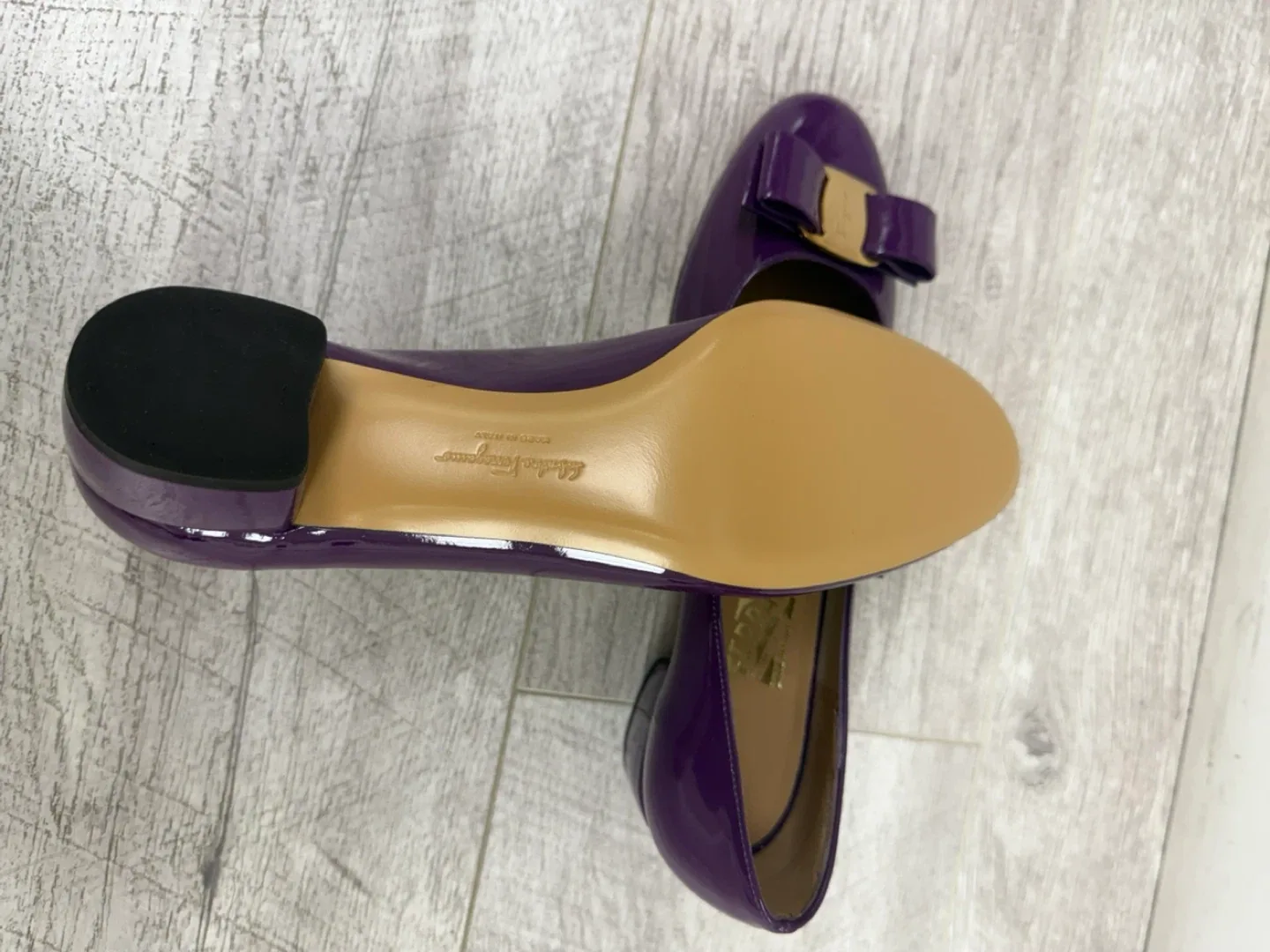 Salvatore Ferragamo Purple Patent Leather Pumps Size 7.5 image indicator(3)