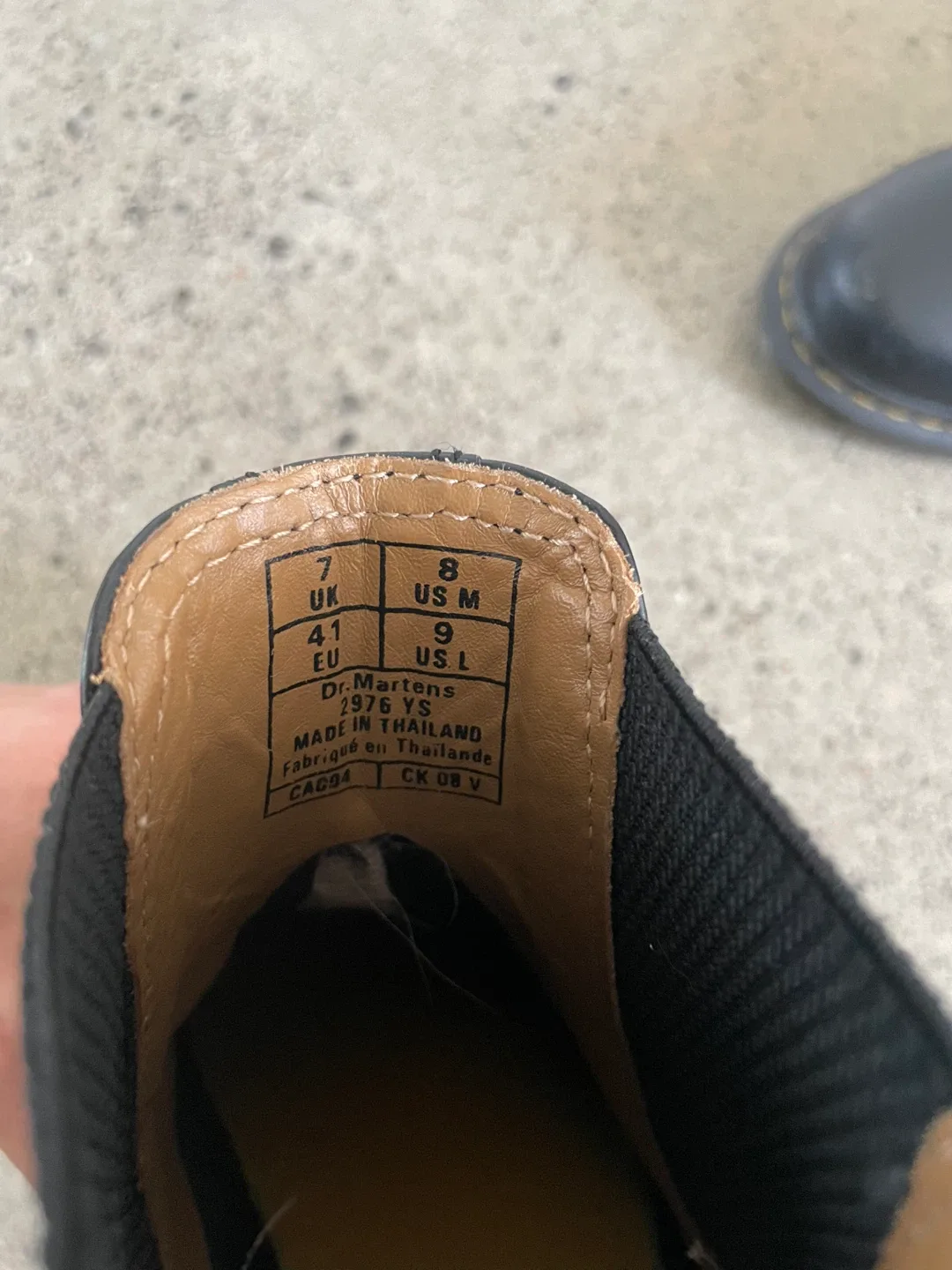 Dr. Martens Chelsea Boots US 8 image indicator(4)