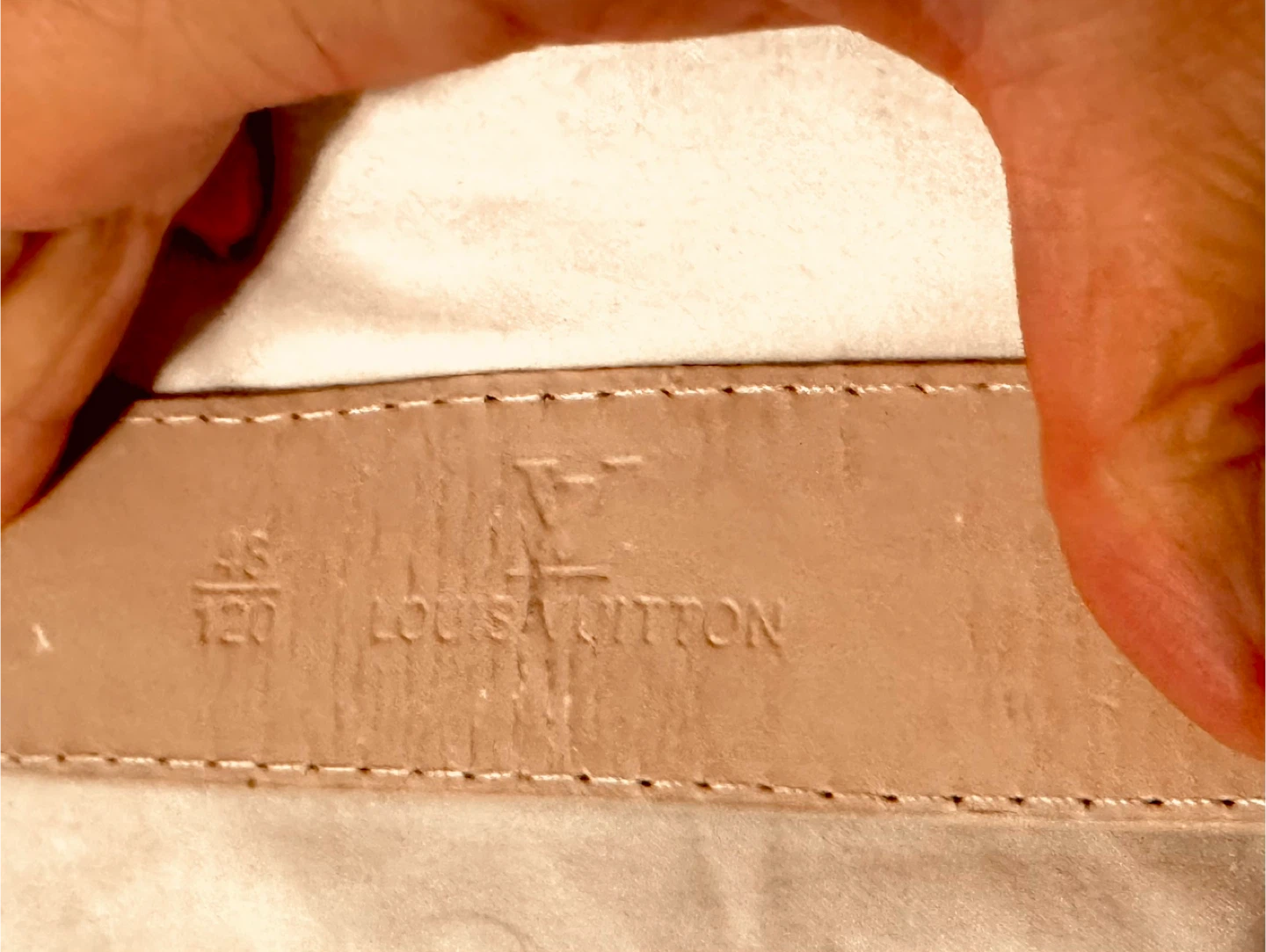 LV Initials Reversible 48/120 Belt Damier Azur/Leather - photo 5