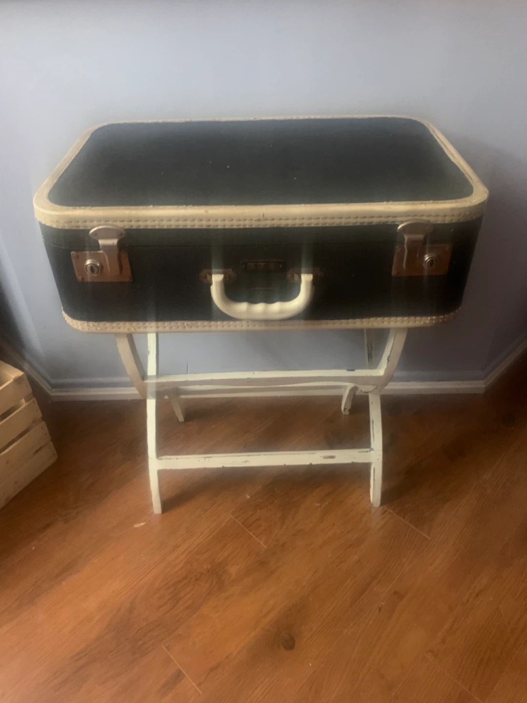 Vintage Suitcase Table - photo 2