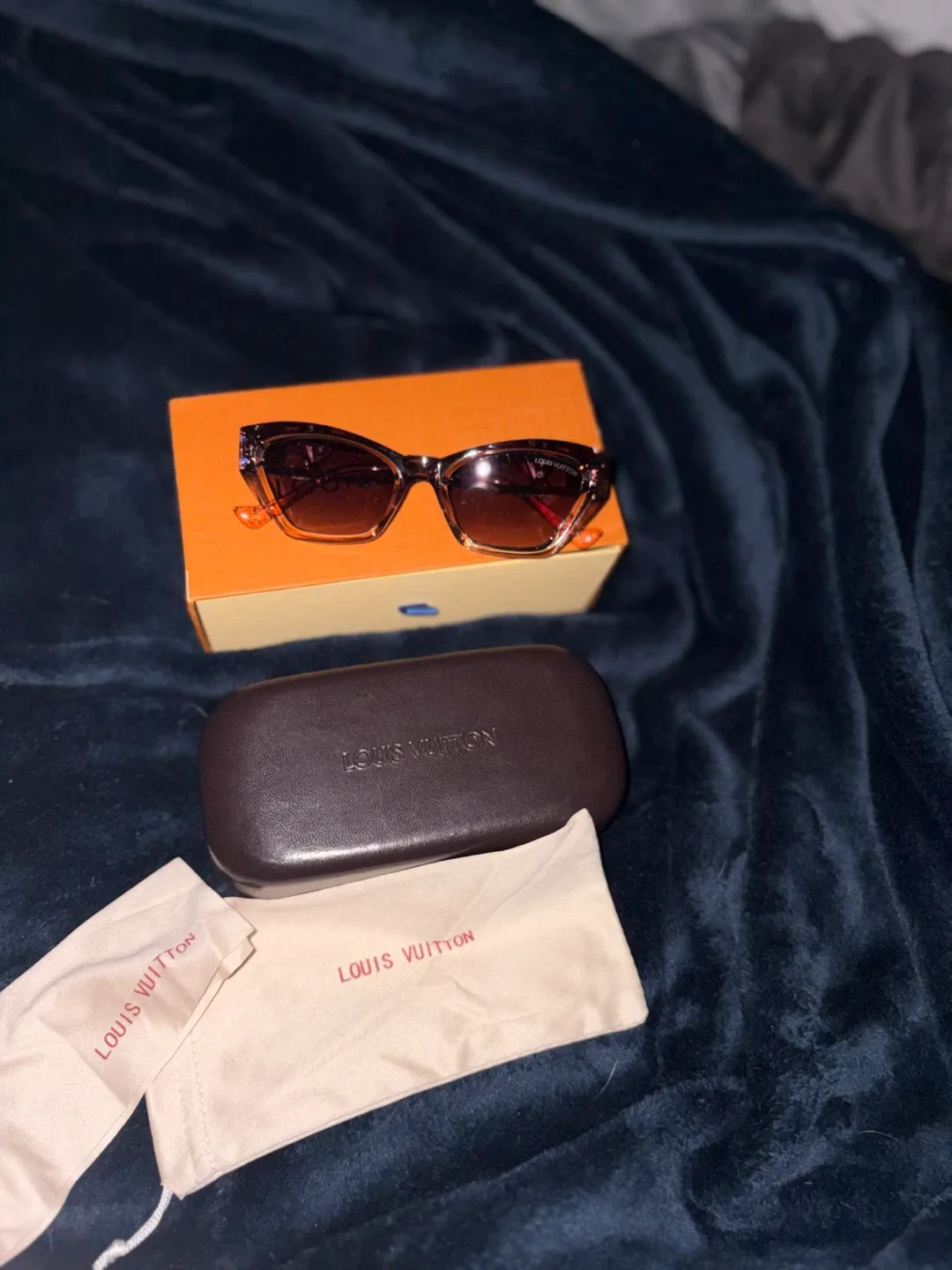 Louis Vuitton Sunglasses image indicator(4)