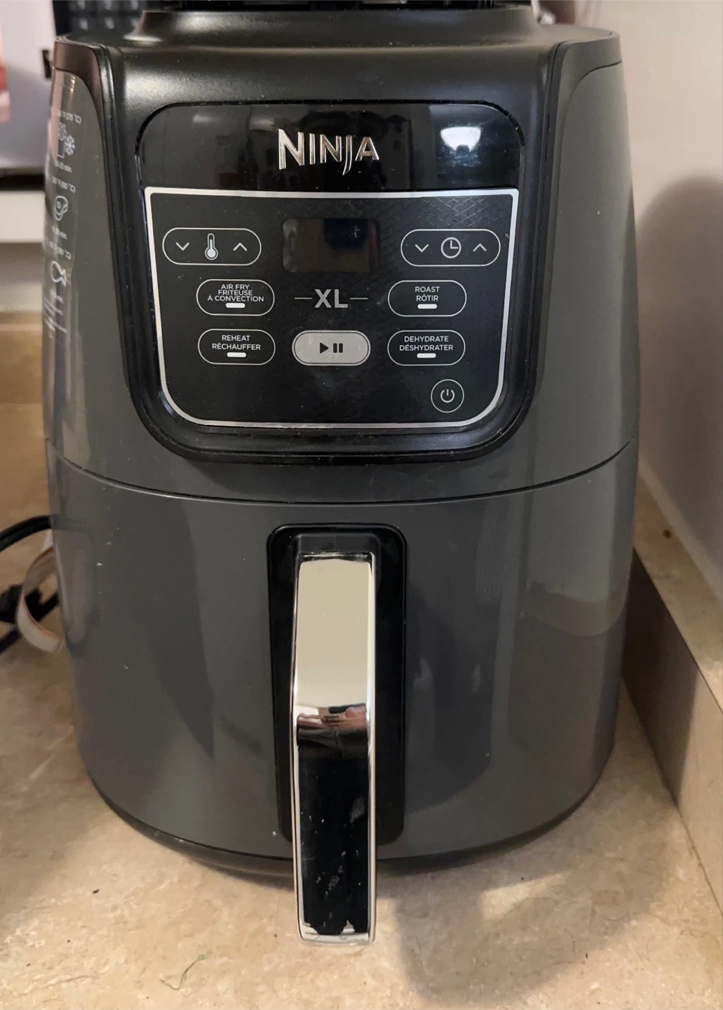 Ninja Air Fryer XL - Great Condition /$130 with delivery