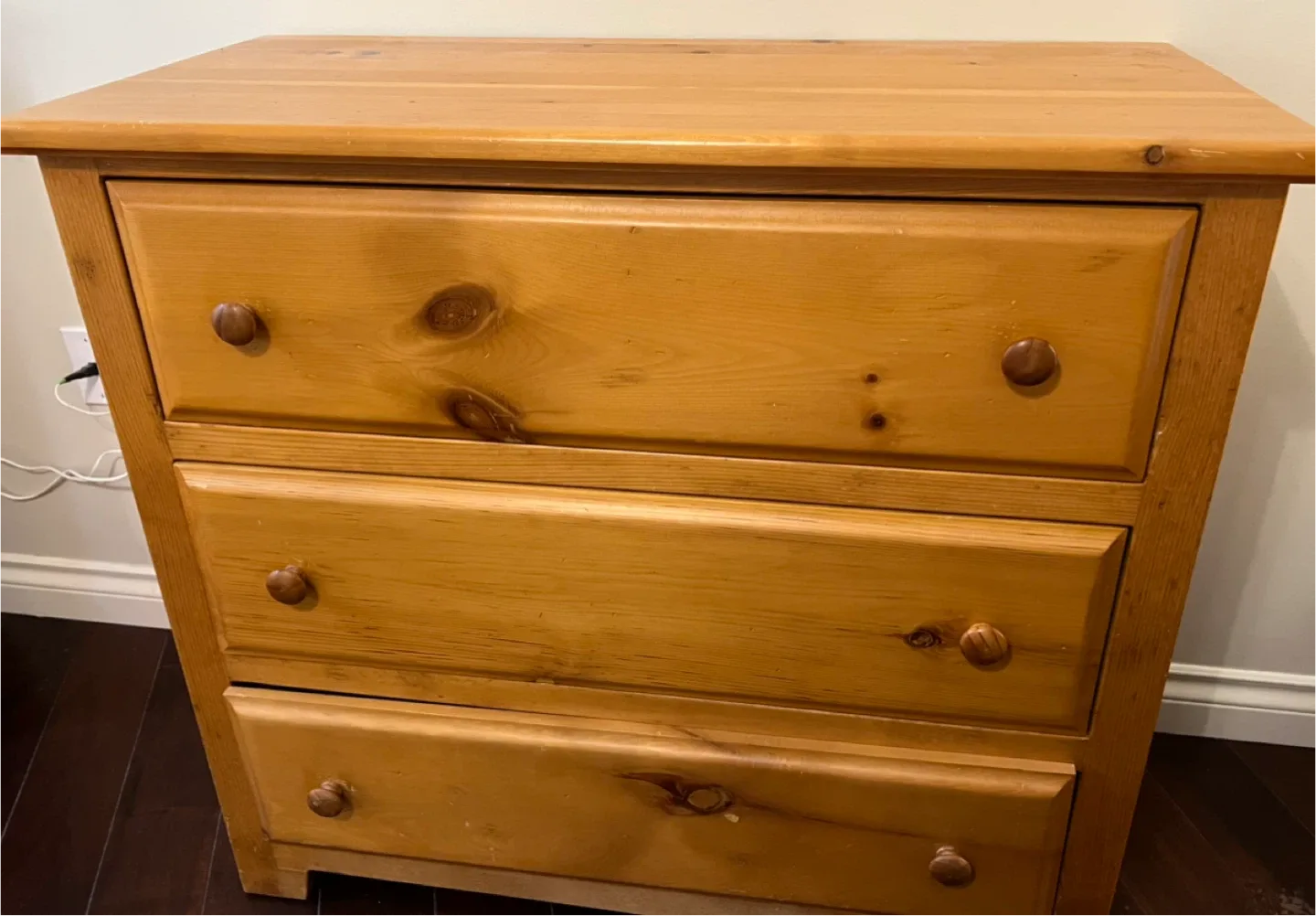 Wooden 3-Drawer Dresser image indicator(5)