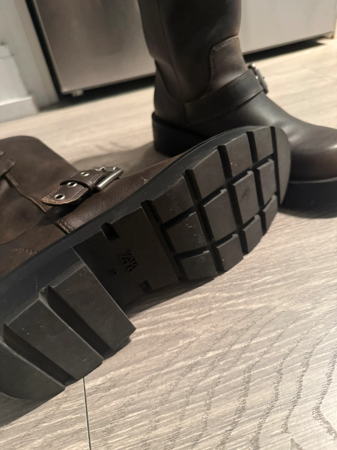 Zara Brown Leather Buckle Boots - photo 3