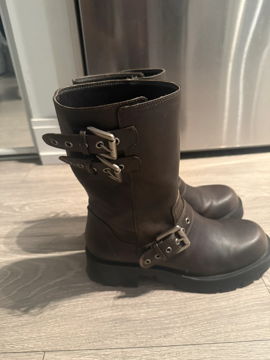 Zara Brown Leather Buckle Boots