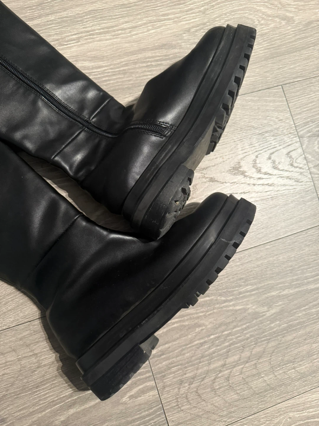 Black Boots - photo 3