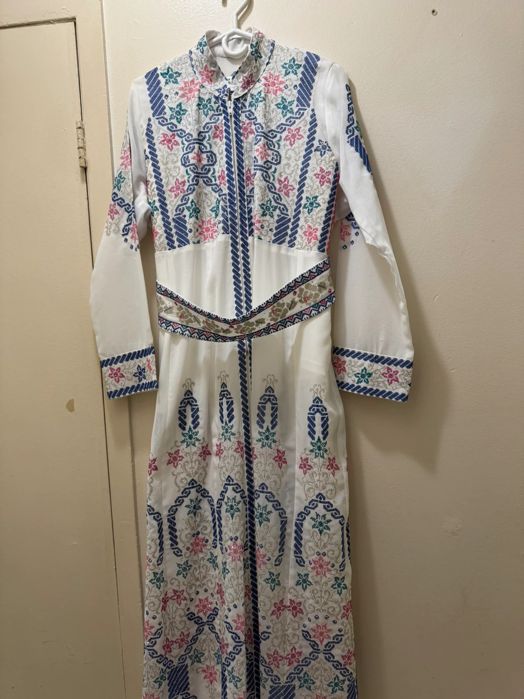 Embroidered White Dress - Size XXL