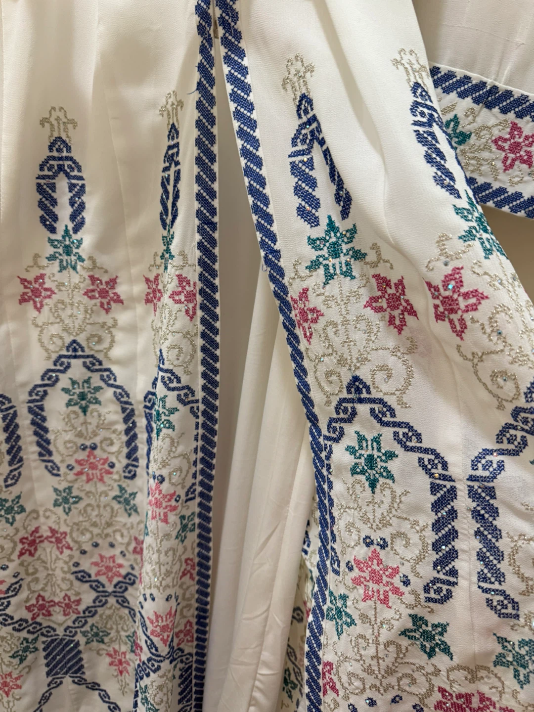 Embroidered White Dress - Size XXL - photo 2