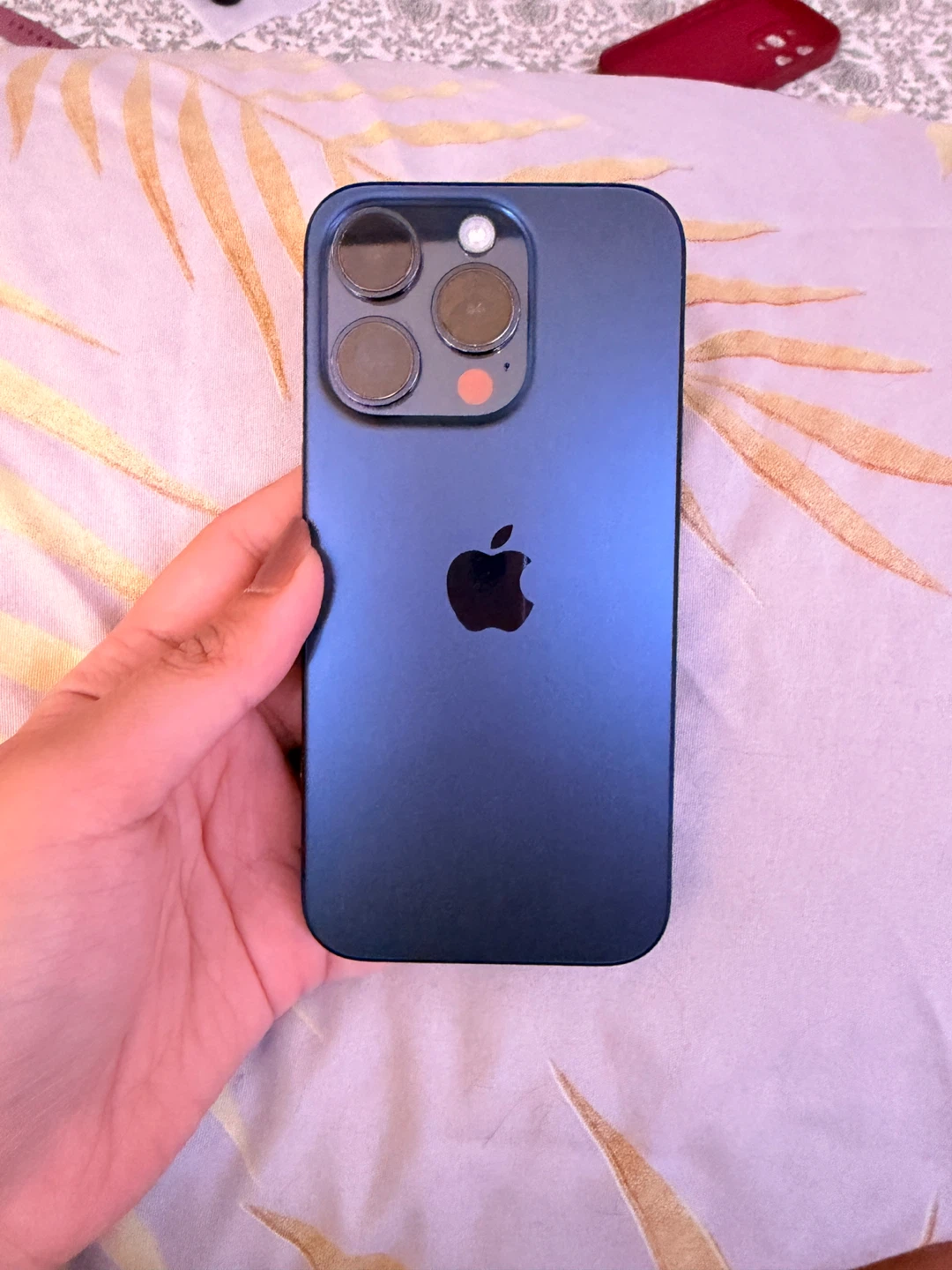 iPhone 15 Pro - photo 4