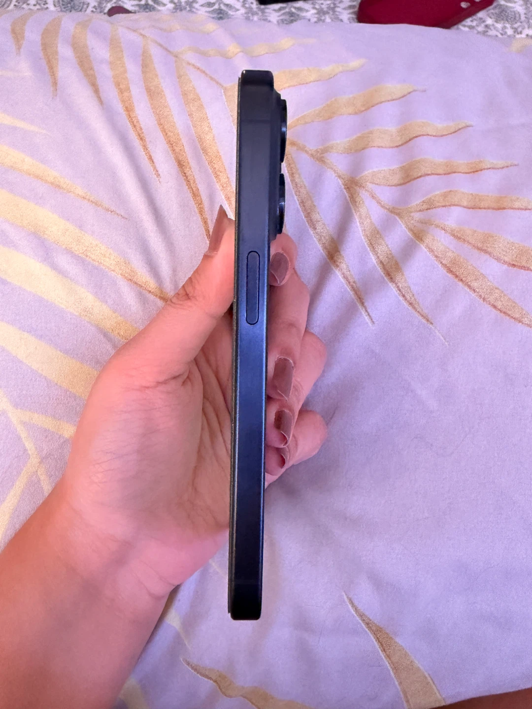 iPhone 15 Pro - photo 5