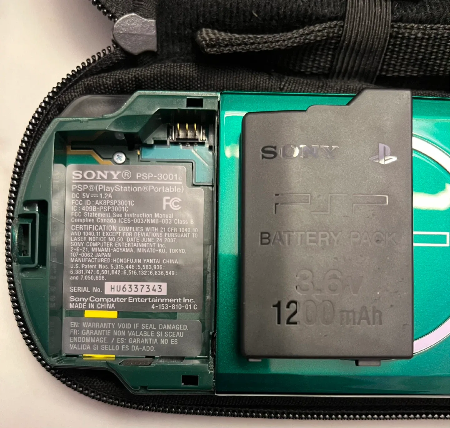 PSP 3001 Metal Gear solid Limited Edition + Games image indicator(6)