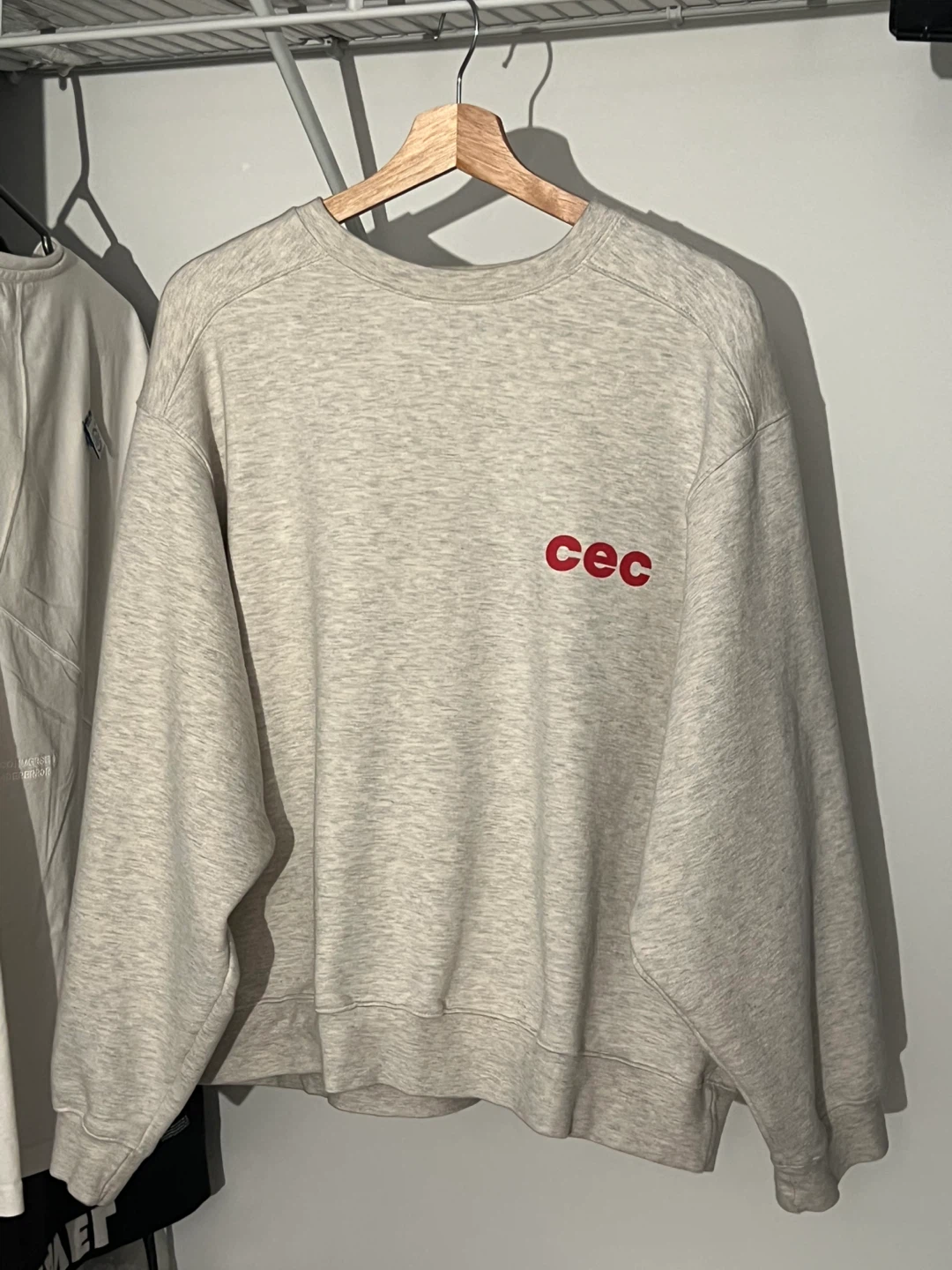 (Retail $141)Korean CEC Crewneck Sweatshirt - Size Large - photo 3