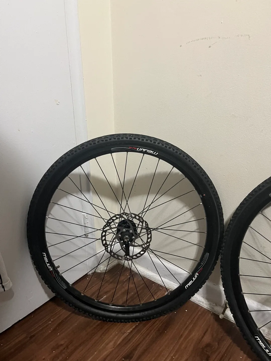 Maxtun Bike Wheels - Great Condition! image indicator(3)