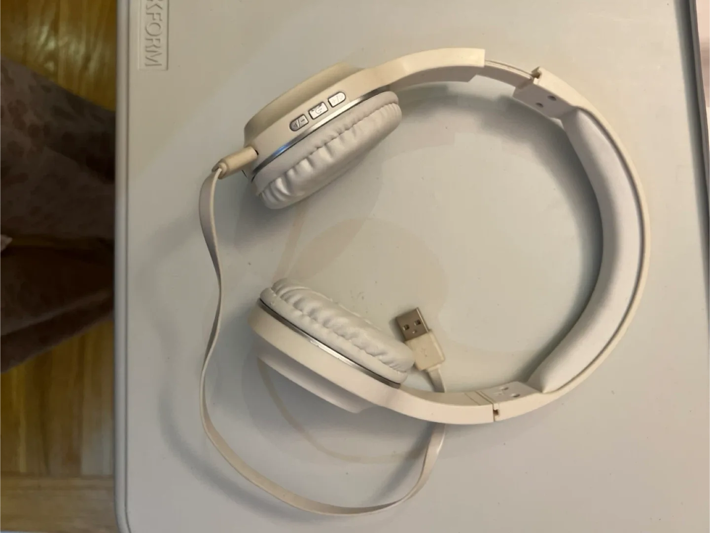 🥕 360 Wireless Headphones - Cream thumbnail