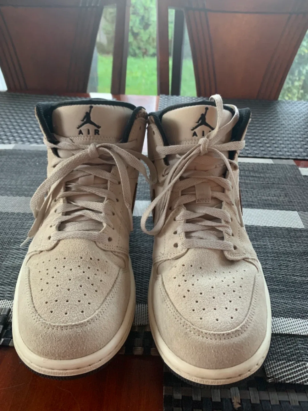 Shoes: Nike Air Jordan 1 Mid Suede Men size 8.5 image indicator(2)