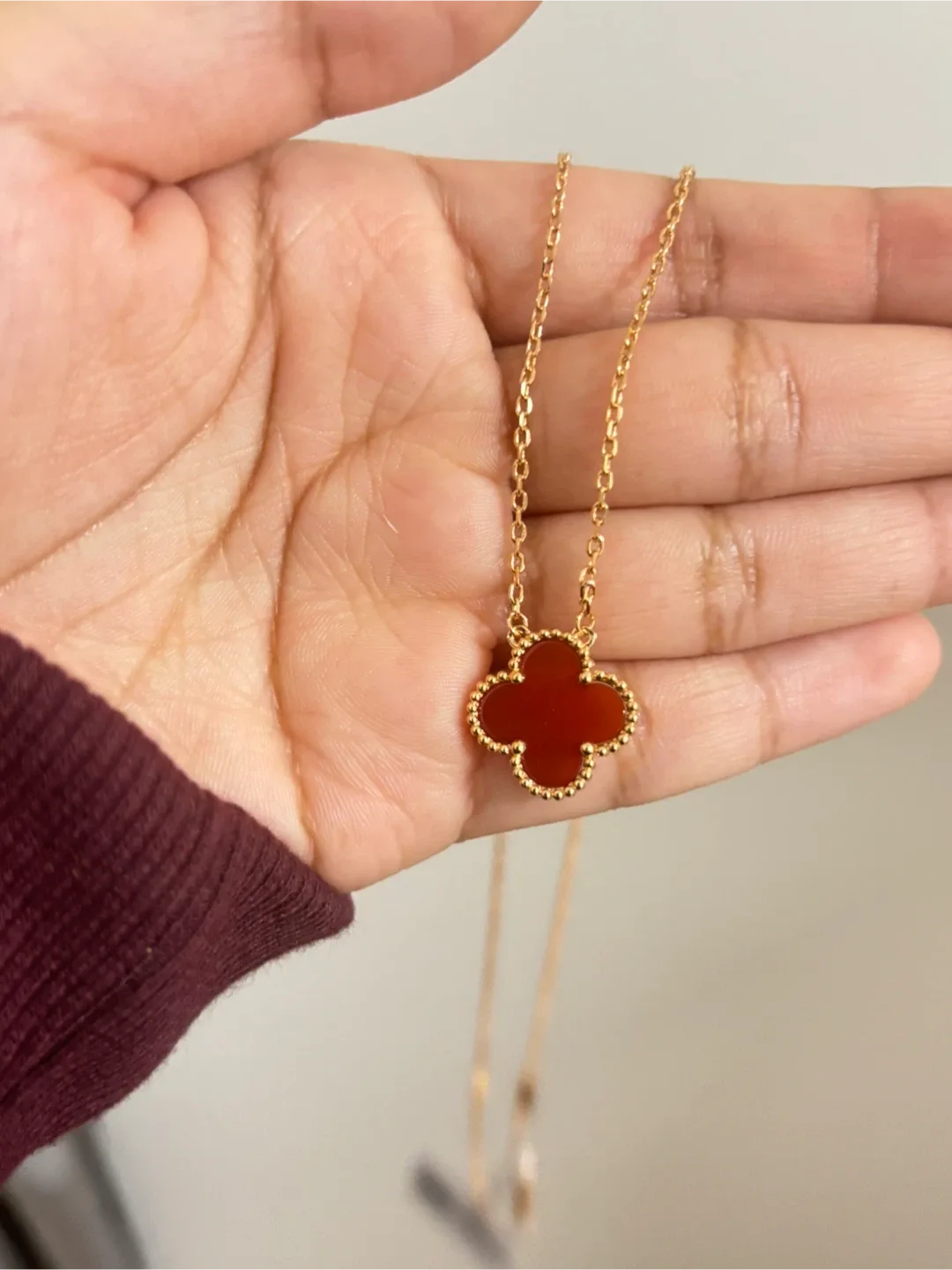 18K Red carnelian rose gold filled clover necklace image indicator(2)