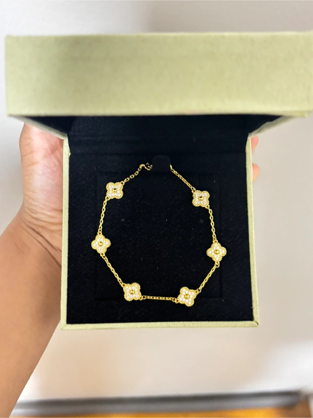 18K gold filled 6 clover bracelet